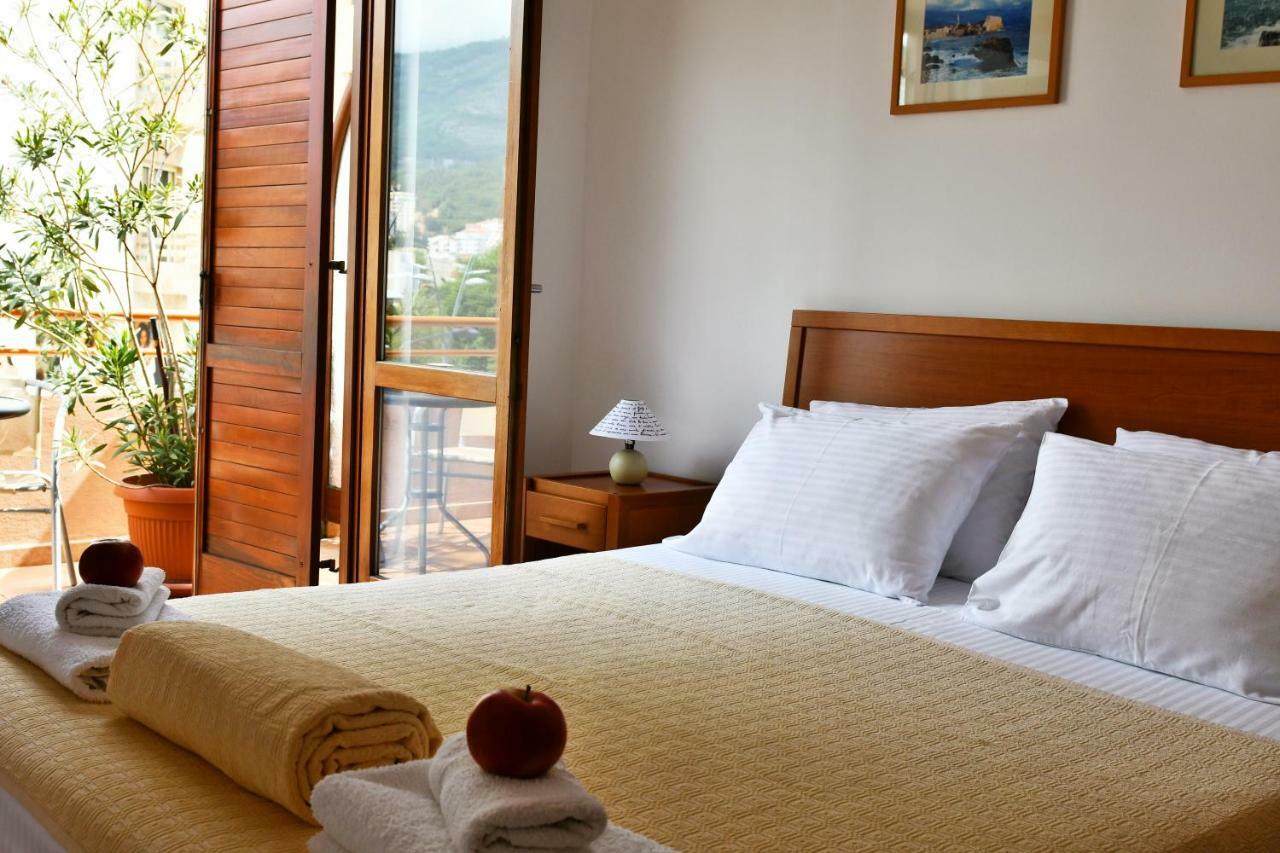 So Rooms City Centre Budva Kültér fotó